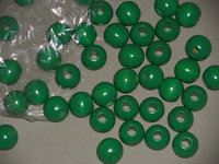 25mm wooden green beads