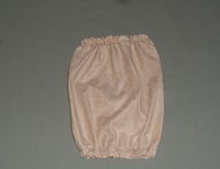 tan dog show snood