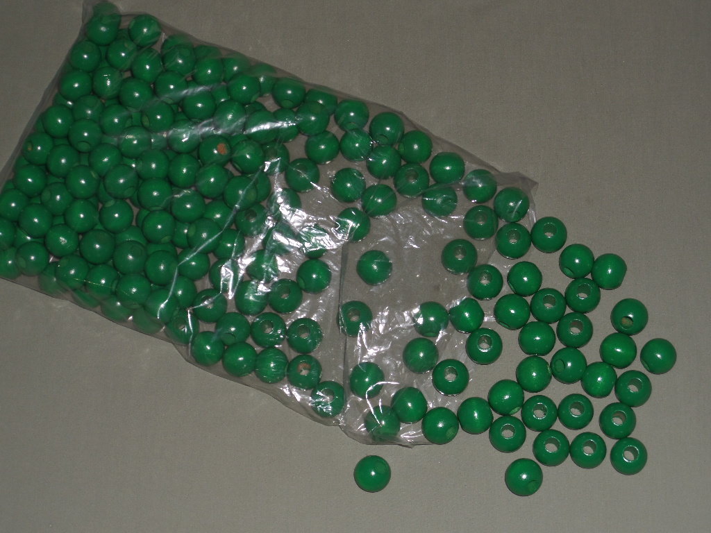 green 1 inch wood beads
