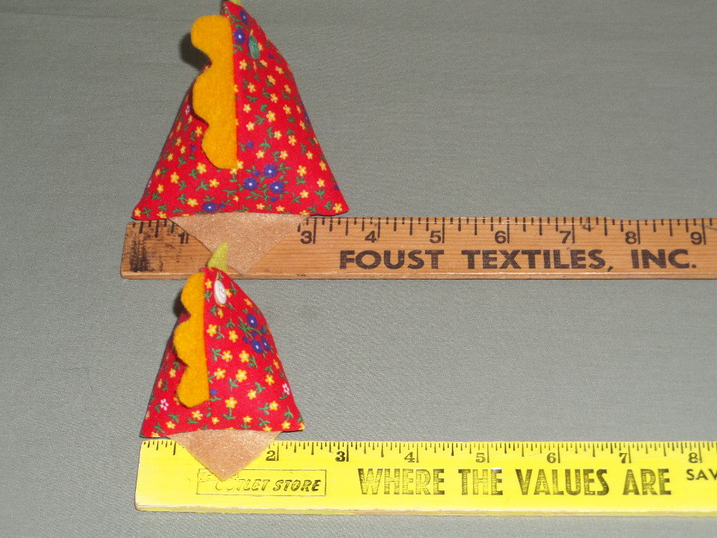 3 Red Floral Handmade Chickens Pin Cushions, Bowl Filler, Tucks Farm Decor made from Vintage Fabric 3 Sizes Hens