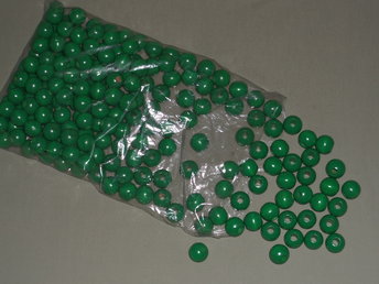 green 1 inch wood beads