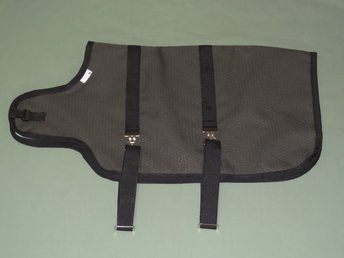 water-resistant doe buck coat
