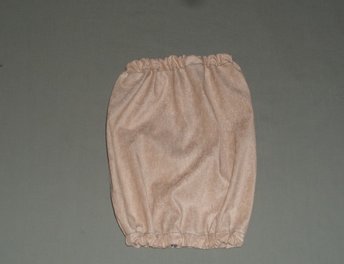 tan dog show snood